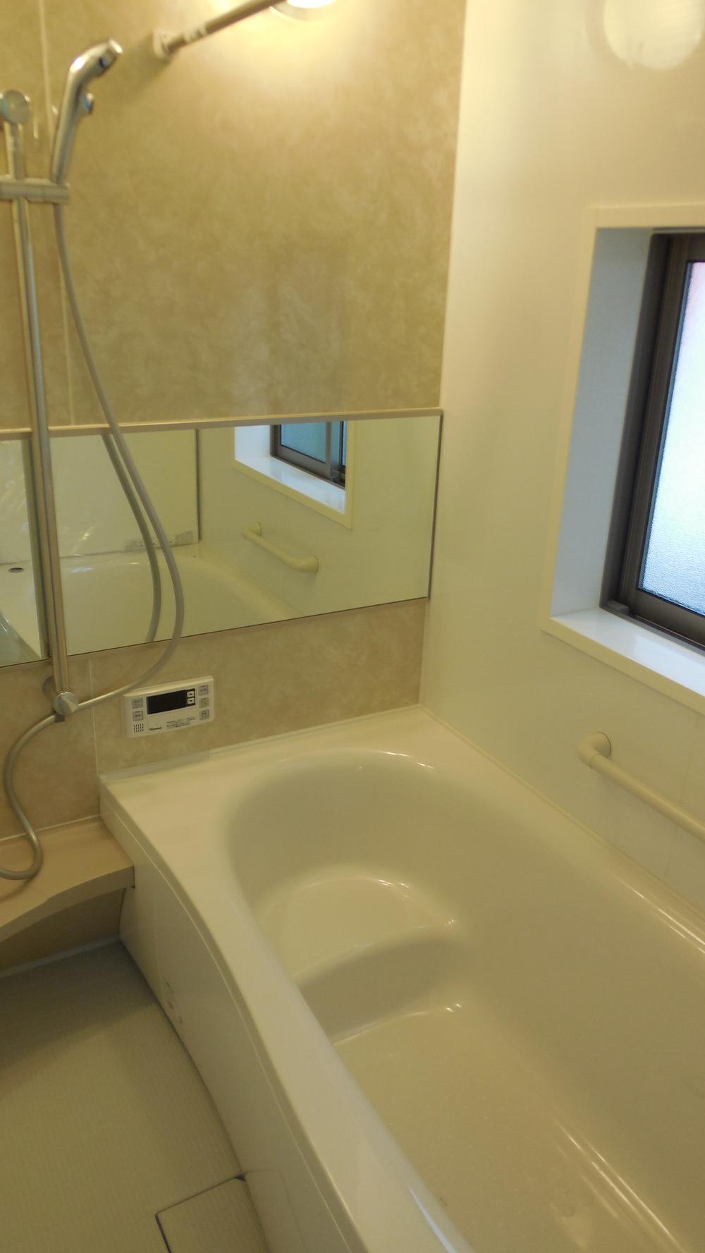 Bathroom. Indoor (11 May 2013) Shooting