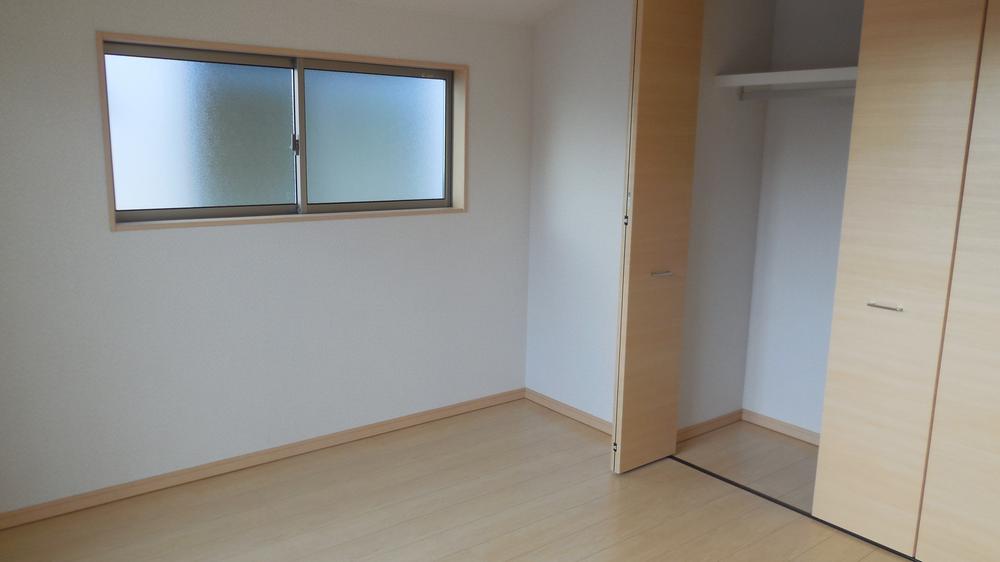 Non-living room. Indoor (11 May 2013) Shooting