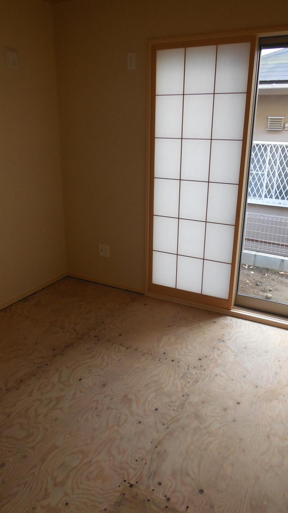 Non-living room. Indoor (11 May 2013) Shooting