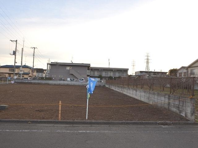 Local appearance photo. A Building appearance