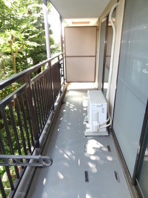 Balcony. Balcony likely Jose is also a lot of laundry