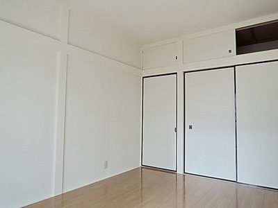 Other room space. Western-style 6 Pledge