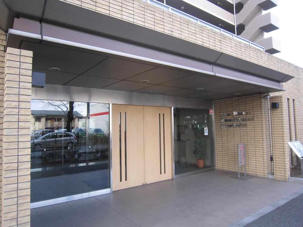 Entrance. Common areas
