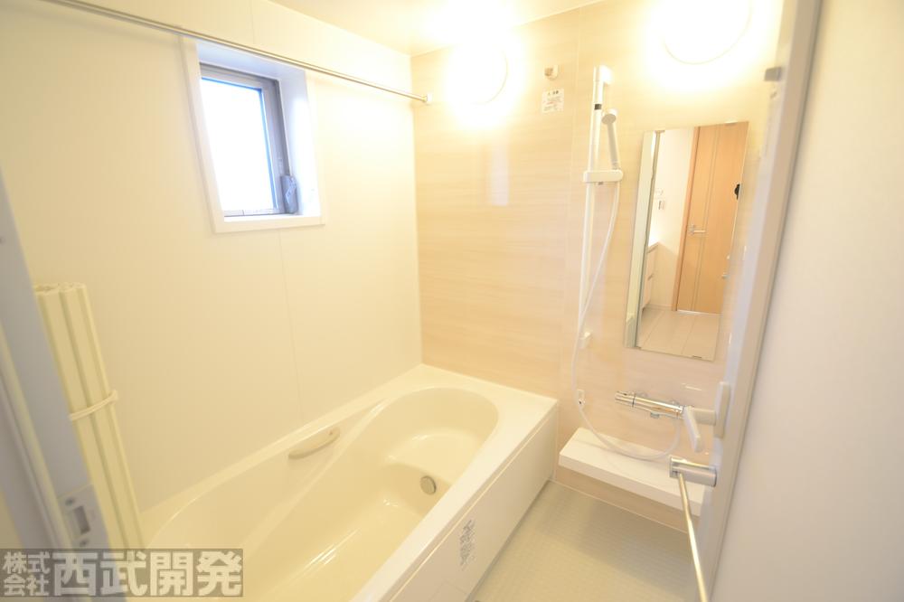 Other Equipment. 6 Building Hitotsubo ・ Window barrier-free type ventilation drying with machine bathroom