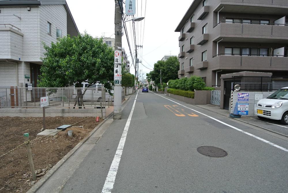 Local photos, including front road. Local (July 2013) Shooting