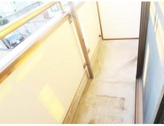 Balcony. Spacious balcony