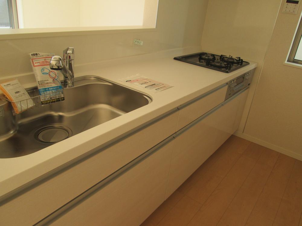 Kitchen. Local (13 December) shooting