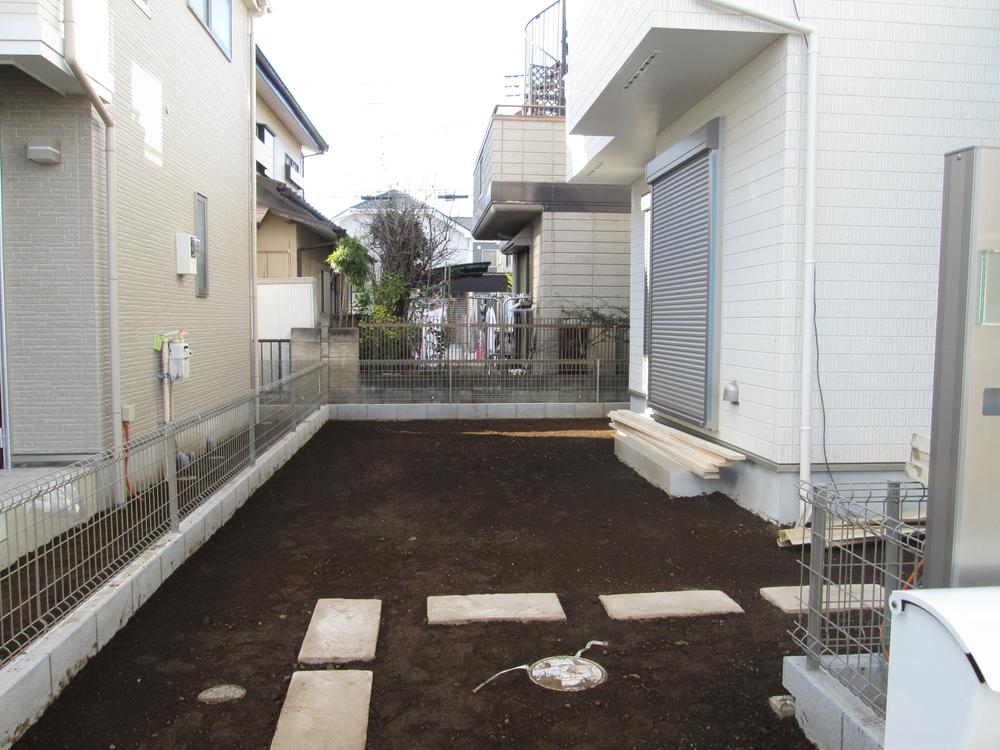 Garden. Local (13 December) shooting