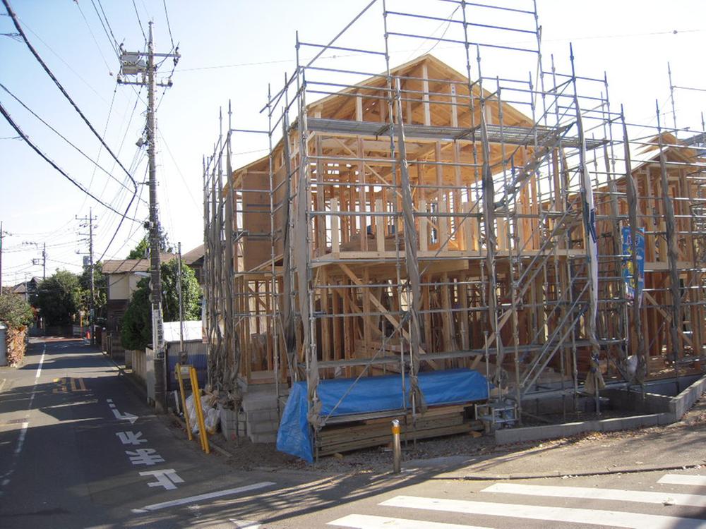 Local appearance photo. Local (11 May 2013) Shooting