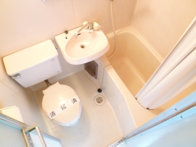 Bath. 3-point unit with wash basin ☆