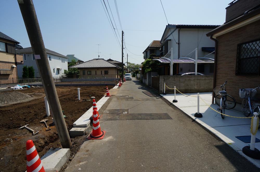 Local photos, including front road. Local (August 2013) Shooting