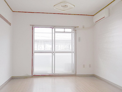 Living and room. Western-style spacious 8 pledge