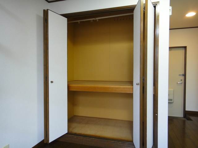 Other. Plenty of storage