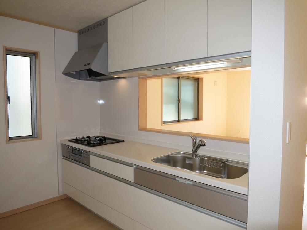 Kitchen. Local (11 May 2013) Shooting