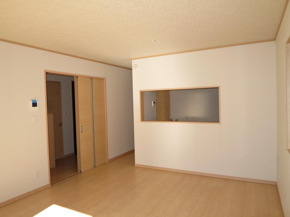 Living. Local (11 May 2013) Shooting