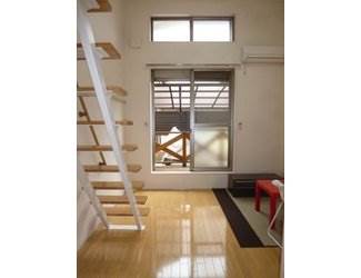 Living and room. A bright room