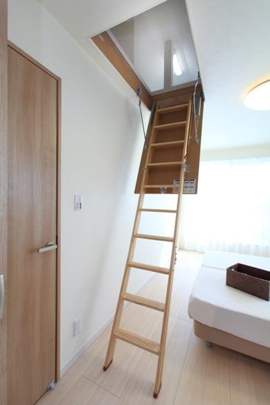 Other introspection. 1 Building Grenier (September 2013) Shooting