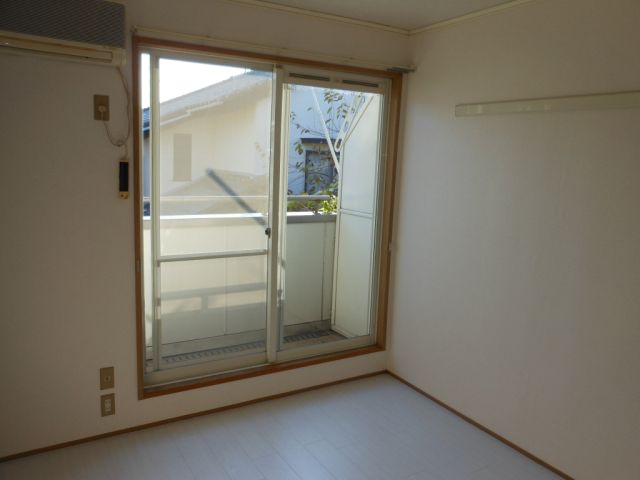 Living and room. Easy-to-use rooms