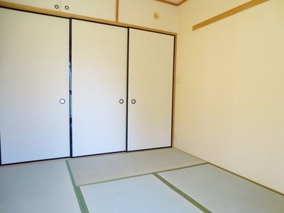 Other room space. Japanese-style room 6 quires