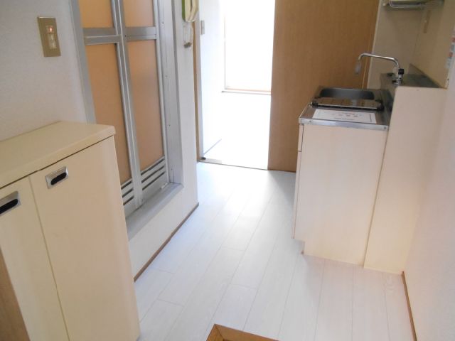 Kitchen. Room seen from the entrance