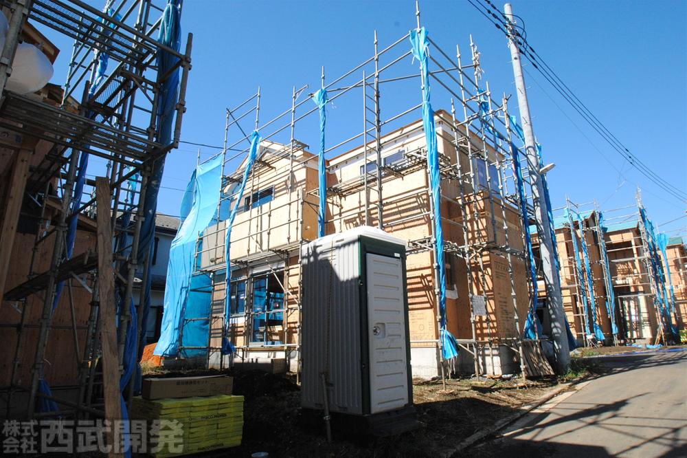 Local photos, including front road. Local (10 May 2013) Shooting D Building