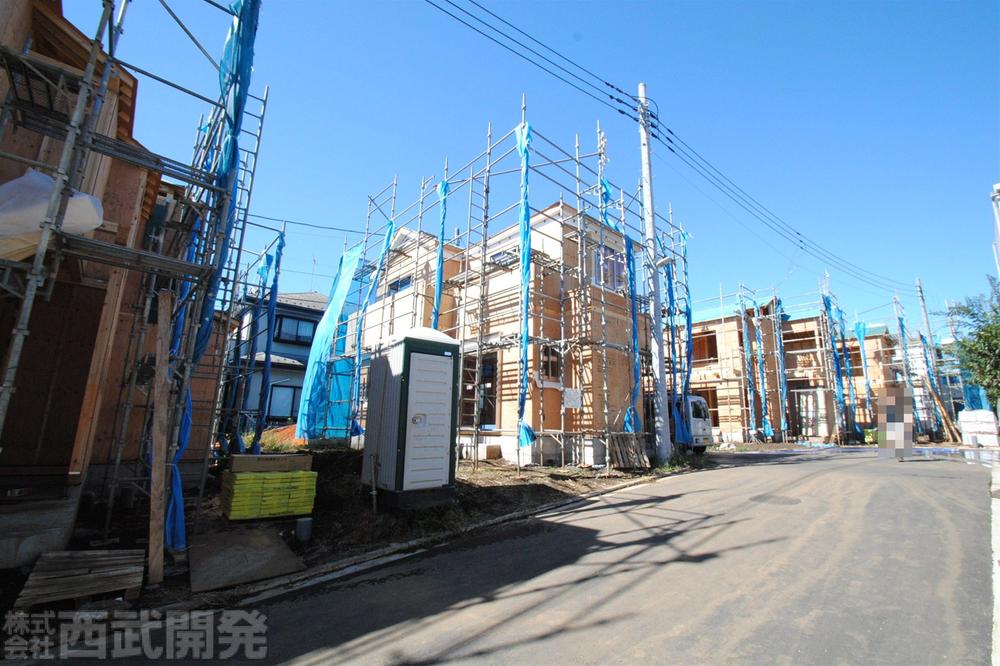 Local photos, including front road. Local (10 May 2013) Shooting This selling local