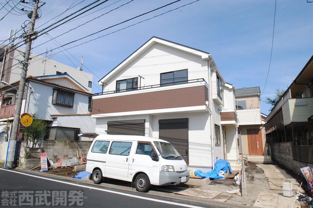 Local appearance photo. Local (10 May 2013) Shooting Building 3