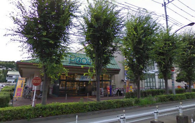 Supermarket. 1000m to Peacock (super)