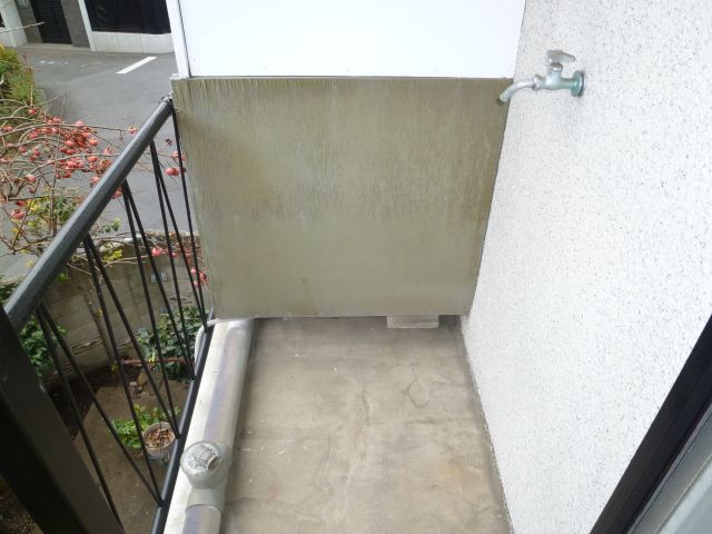 Other room space. This washing machine Storage