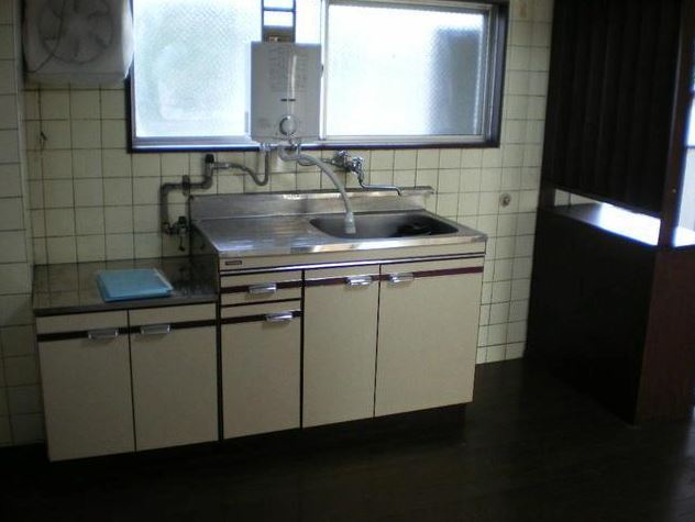 Kitchen. Effortlessly ventilation because there is a window