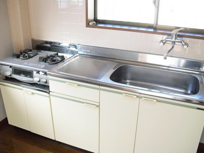 Kitchen. Spacious kitchen