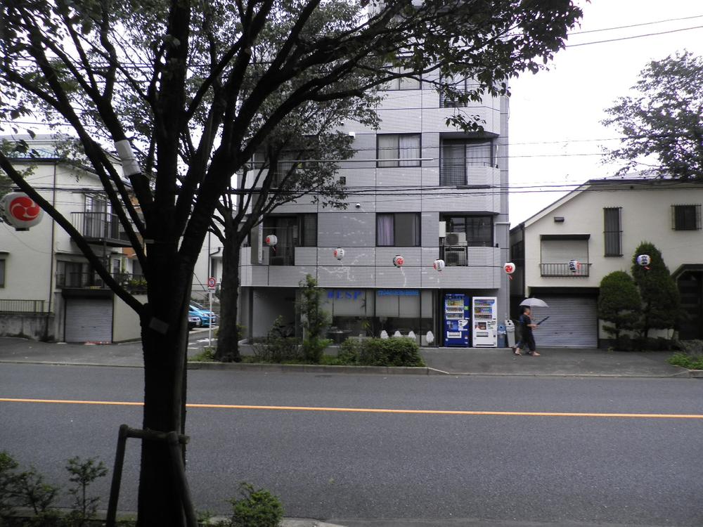 View photos from the dwelling unit