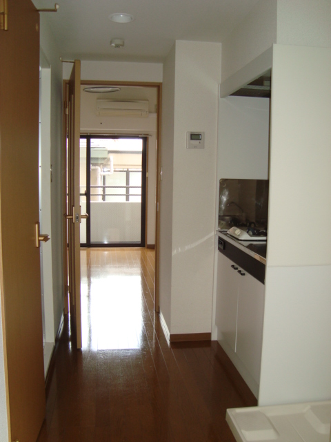 Living and room.  ☆ Ventilation good ☆ 