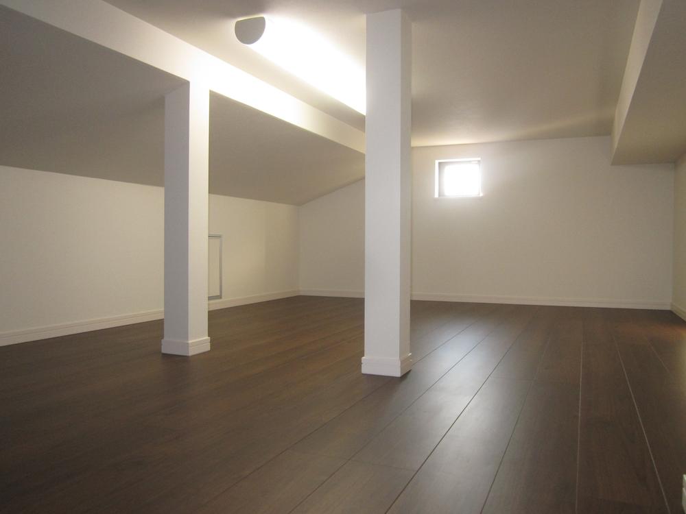 Receipt. ● attic storage: 2013 November shooting