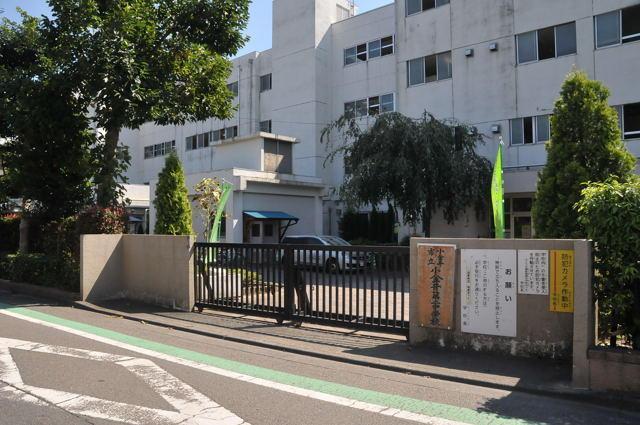 Junior high school. Koganei 450m to stand the second junior high school