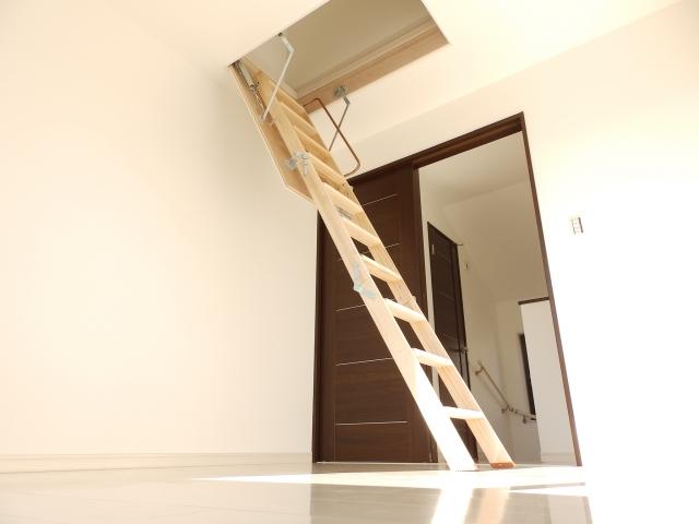 Non-living room. Central Western-style