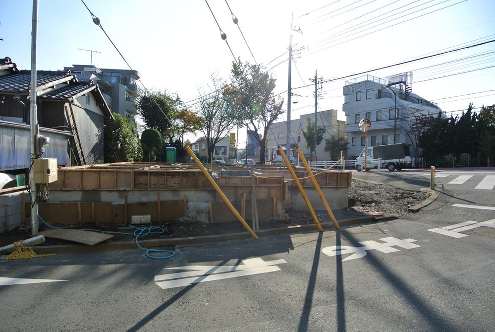 Local appearance photo. Local (11 May 2013) Shooting