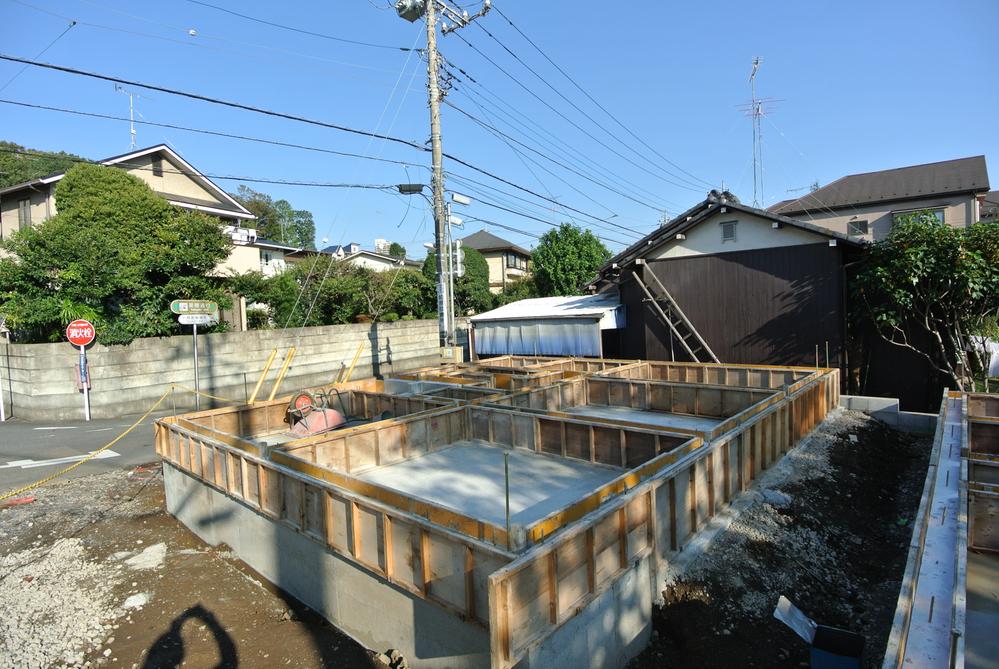 Local appearance photo. Local (11 May 2013) Shooting