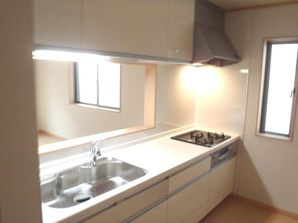 Kitchen. Indoor (12 May 2013) Shooting