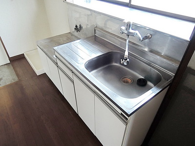 Kitchen. Two-burner gas stove installation Allowed Kitchen