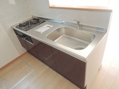 Kitchen. 2 lot gas stoves ・ With grill