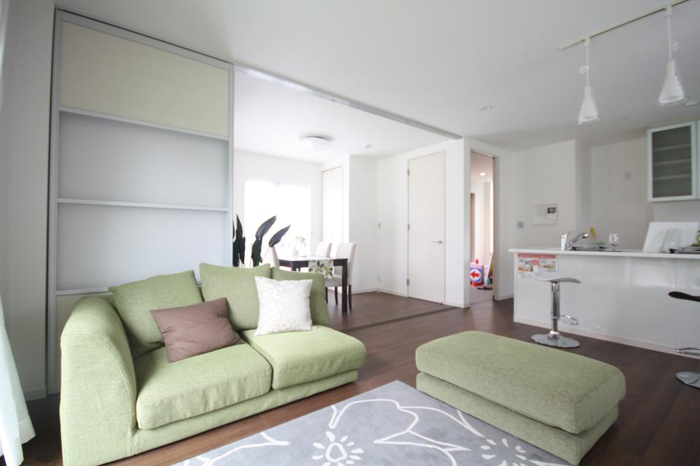 Living. Indoor (September 2013) Shooting