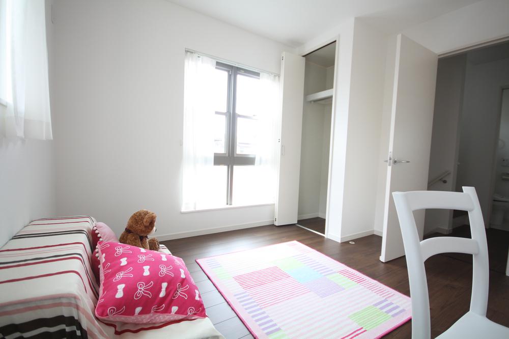 Non-living room. Indoor (September 2013) Shooting