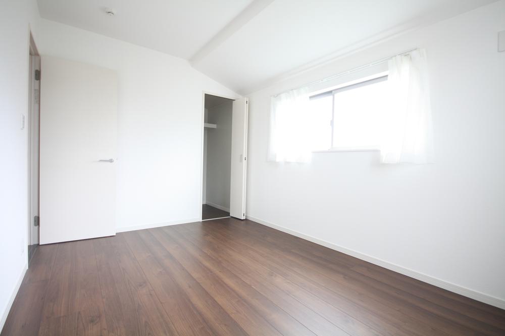 Non-living room. Indoor (September 2013) Shooting