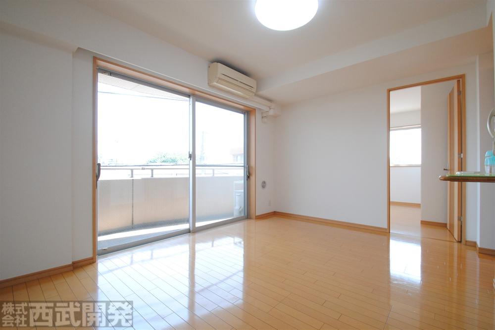 Living. LD8.7 Pledge With floor heating