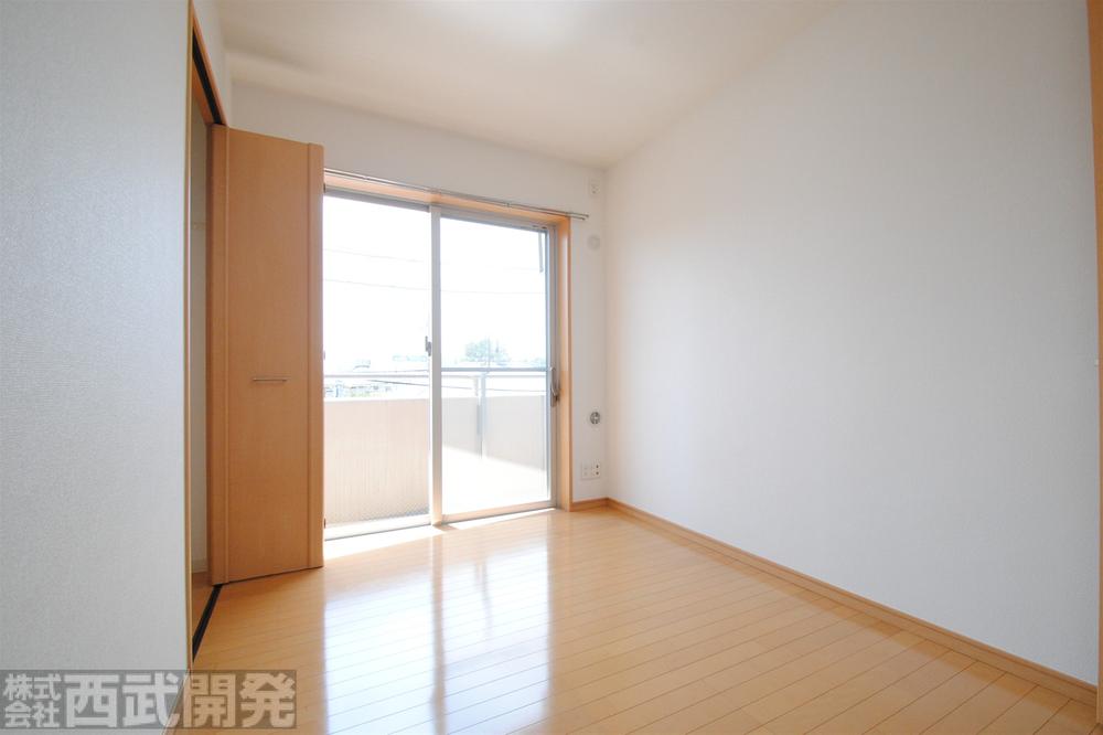 Non-living room. Western-style 5 Pledge With closet