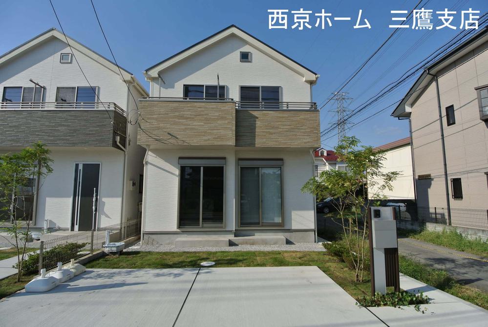 Local appearance photo. local