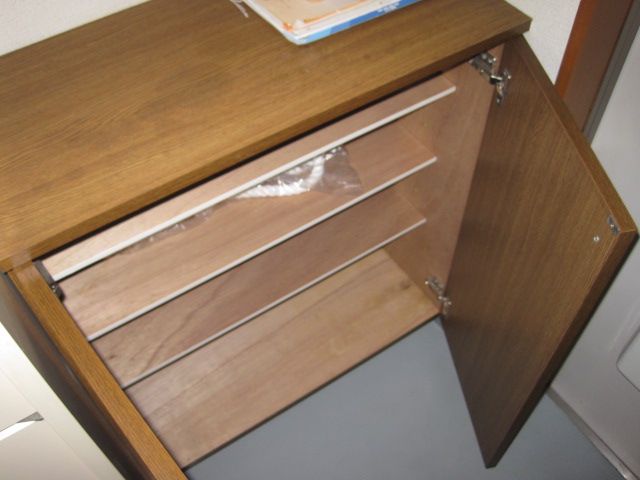 Entrance. ☆ Shoe box ☆