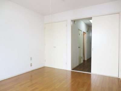 Other room space. Flooring