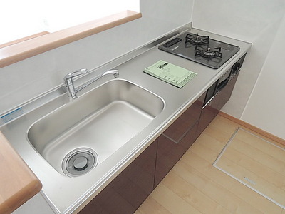 Kitchen. 2 lot gas stoves ・ With grill